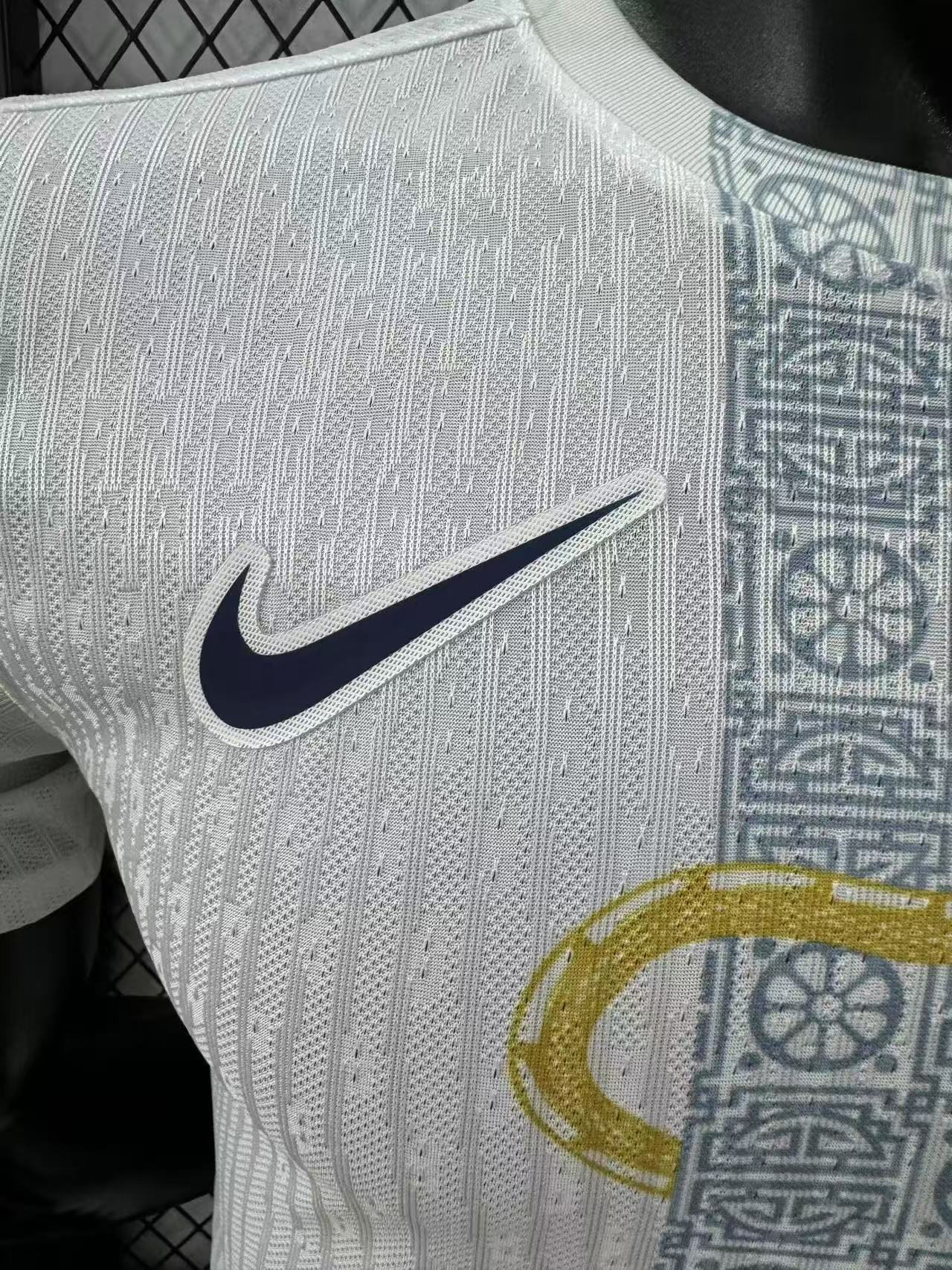 Tottenham Special Edition